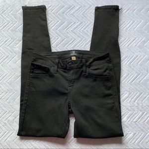 Just Black Zippered Skinny Jean